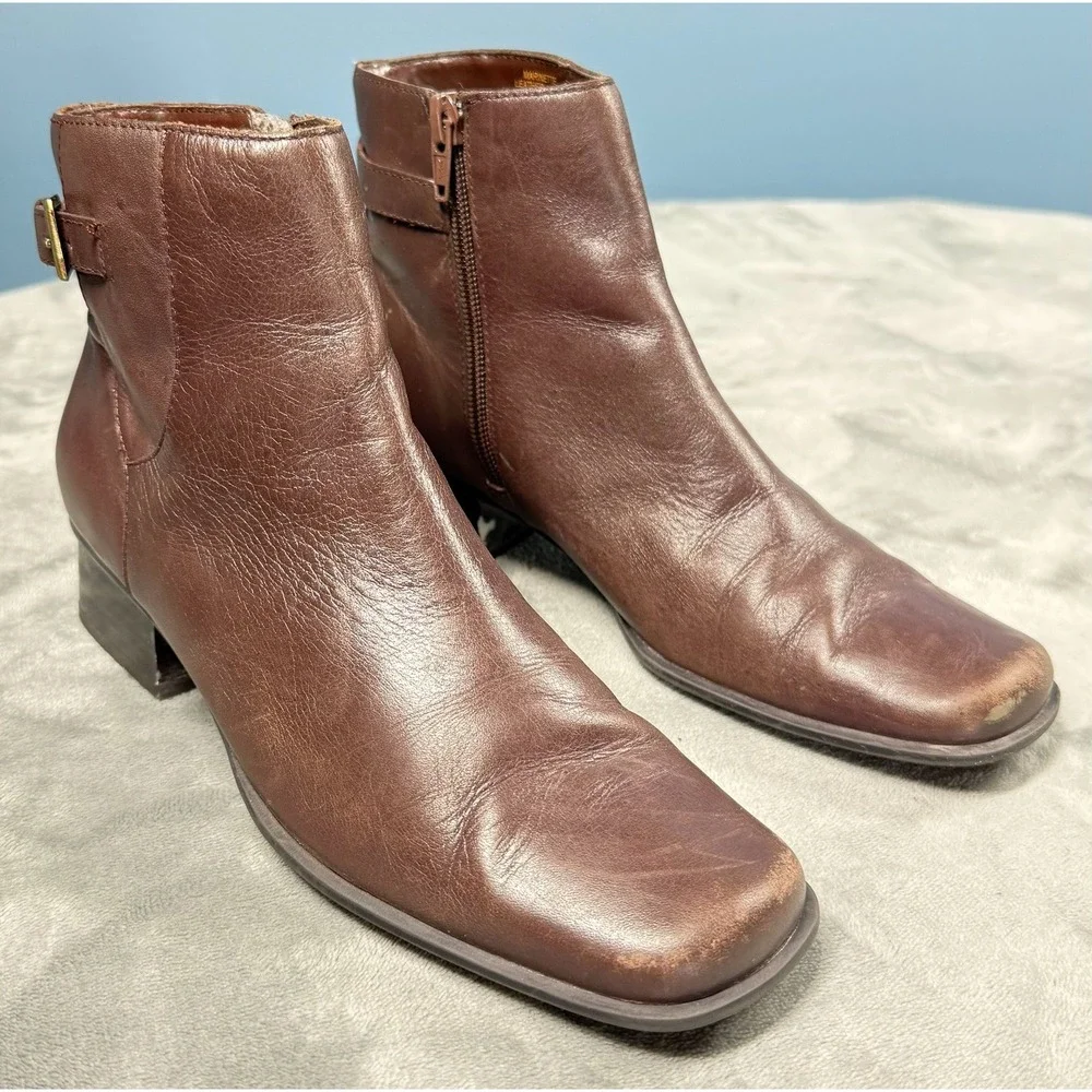 Villager Ankle Boots Womens 6M Brown Leather Zip Block Heel